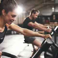 Co to jest cardio? Poznaj korzyści i rodzaje treningu aerobowego