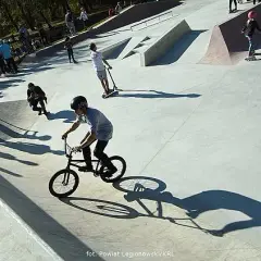 Skatepark Bielany - najlepsze miejsce do jazdy na deskorolce w Warszawie