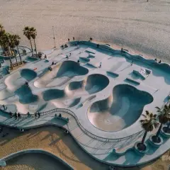 Najlepsze skateparki w Los Angeles: Gdzie znaleźć idealne miejsce?