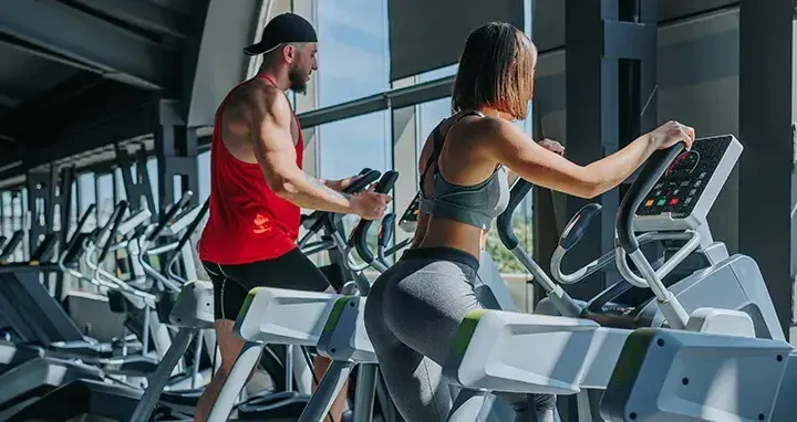 Co to znaczy cardio? Korzyści, rodzaje treningu i porady dla początkujących