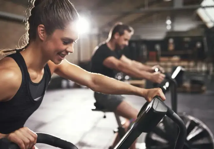 Co to jest cardio? Poznaj korzyści i rodzaje treningu aerobowego