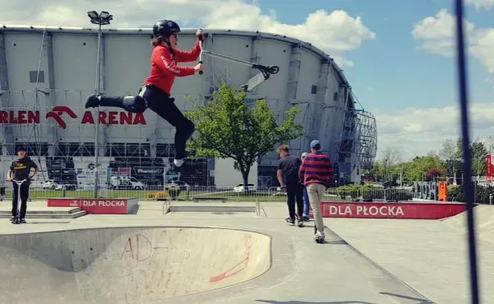 Skatepark Płock - idealne miejsce do jazdy na deskorolce i BMX