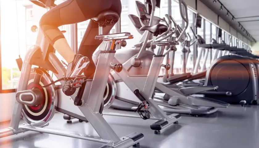 Trening siłowy czy cardio: co wybrać dla lepszych efektów odchudzania?