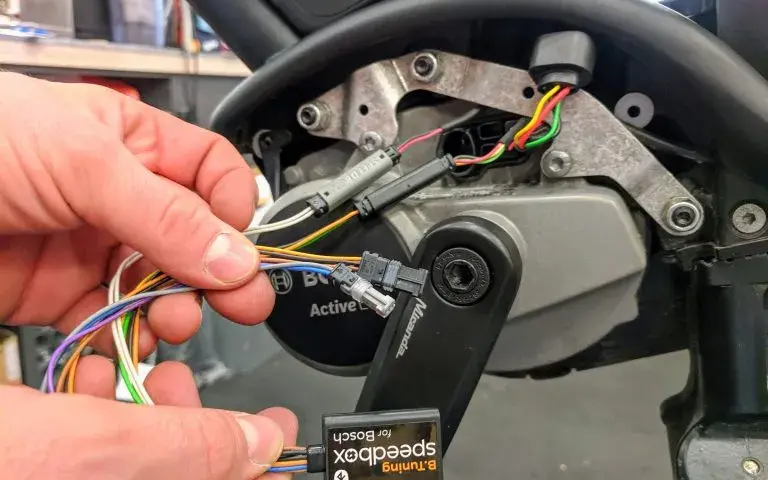 Jak odblokować sterownik roweru elektrycznego i uniknąć problemów