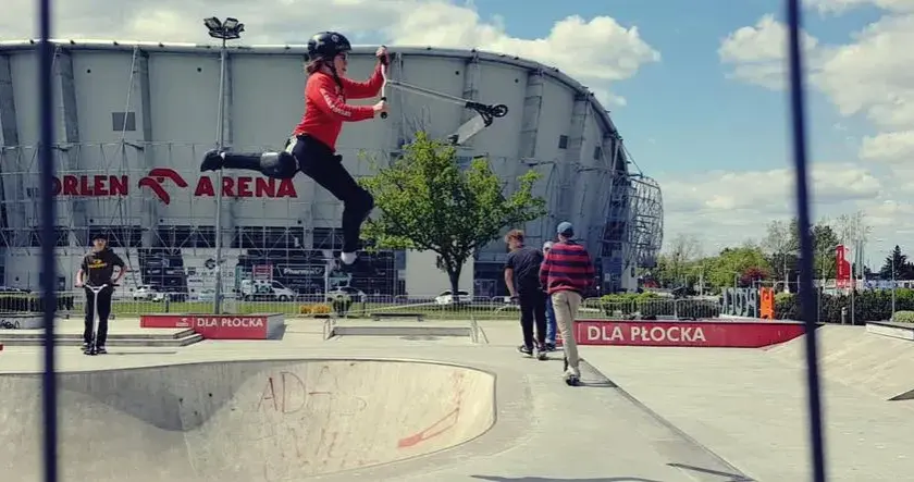 Skatepark Płock - idealne miejsce do jazdy na deskorolce i BMX