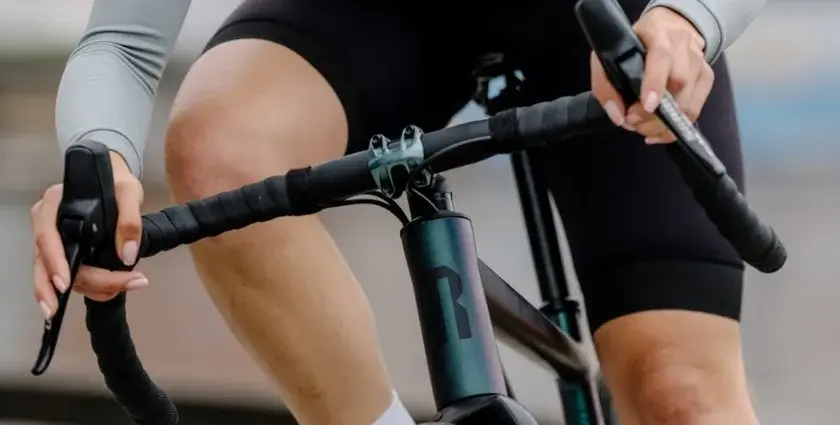 Rower gravel jaki wybrać - kluczowe cechy, które mogą Cię zaskoczyć