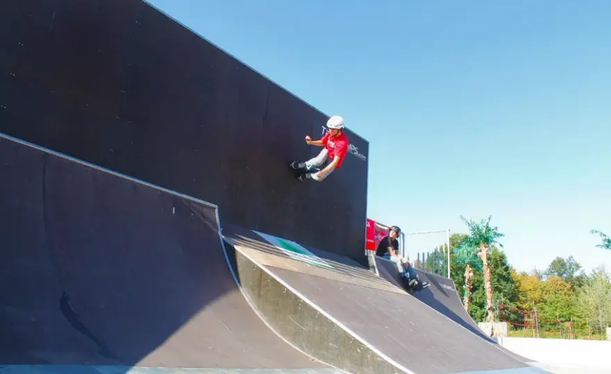 Skatepark Wyspa w Poznaniu - najlepsze miejsce dla fanów sportów ekstremalnych