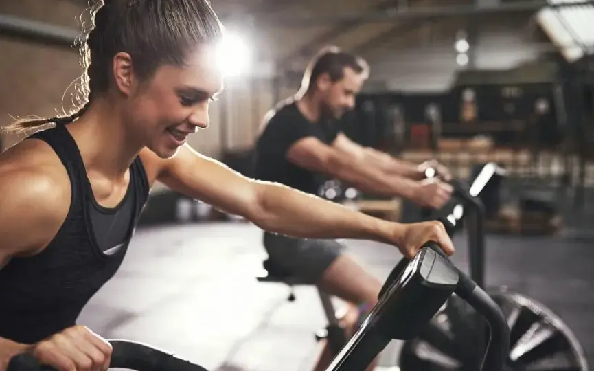 Co to jest cardio? Poznaj korzyści i rodzaje treningu aerobowego