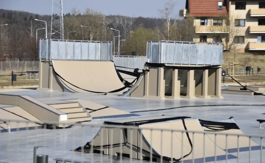 Skatepark Wałbrzych: Wszystko, co musisz wiedzieć o R 26 Park