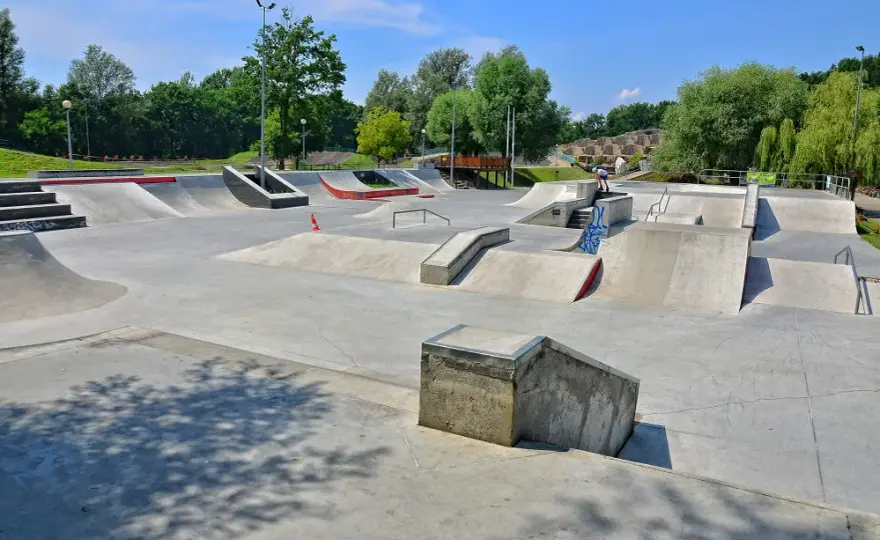 Skatepark Nowa Sól - Co warto wiedzieć o atrakcjach i lokalizacji