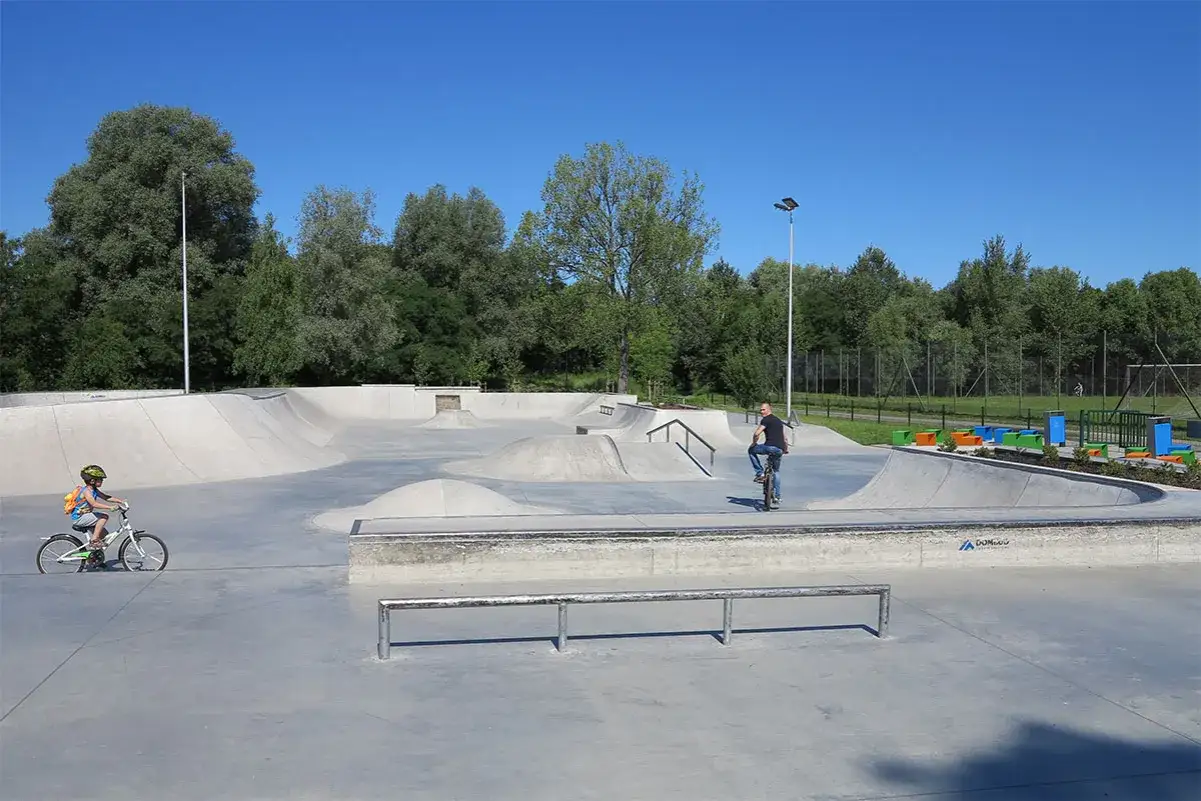 Zdjęcie Skatepark Swarzędz – najlepsze atrakcje i informacje o obiekcie